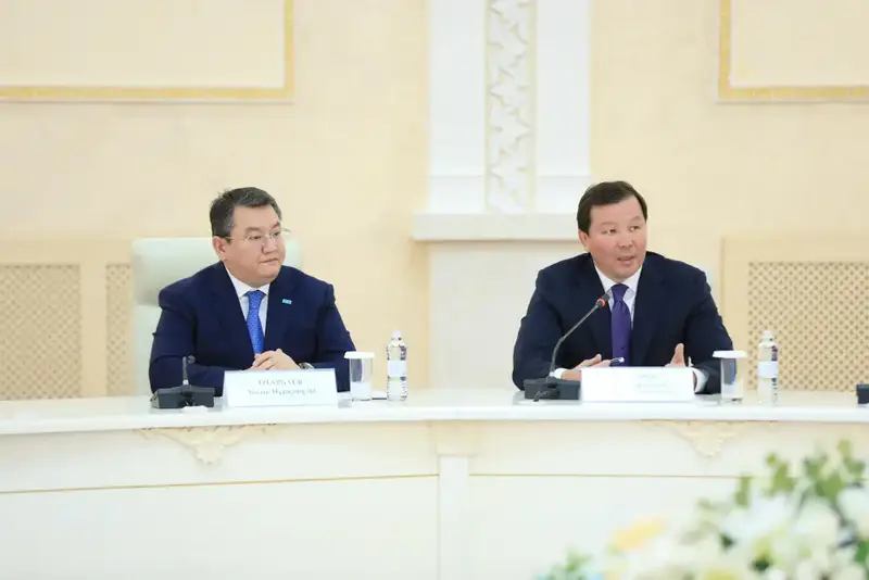 Советник Президента встретился с сельскими акимами Актюбинской области (7)