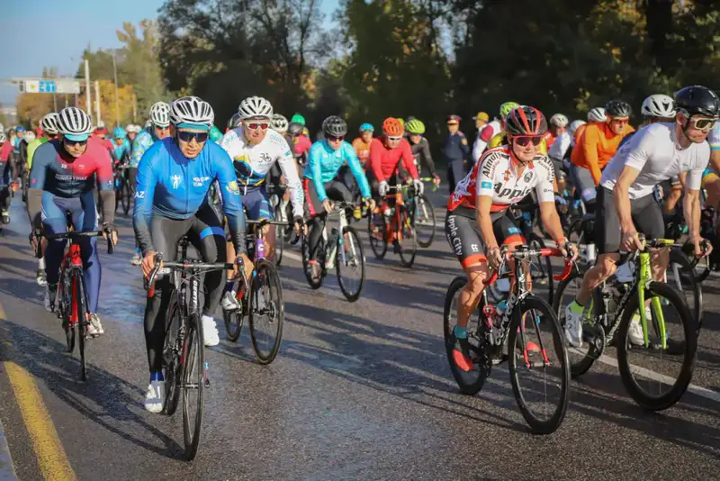 Гонки на дорогах: Алматы временно встанет в пробку! Астане