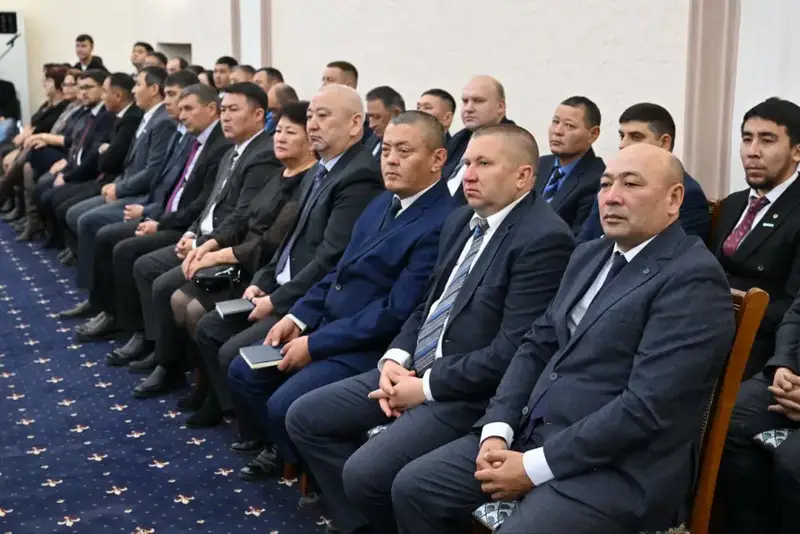 С рабочим визитом в наш регион прибыл советник Президента Малик Отарбаев (7)