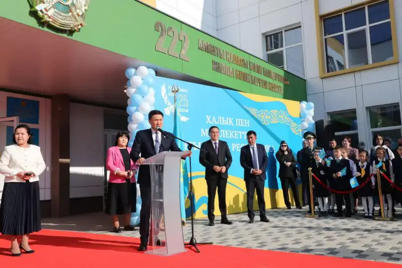 В Алматы ко Дню Республики открыли четыре новые школы (8)