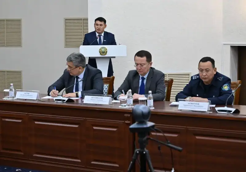 С рабочим визитом в наш регион прибыл советник Президента Малик Отарбаев (2)