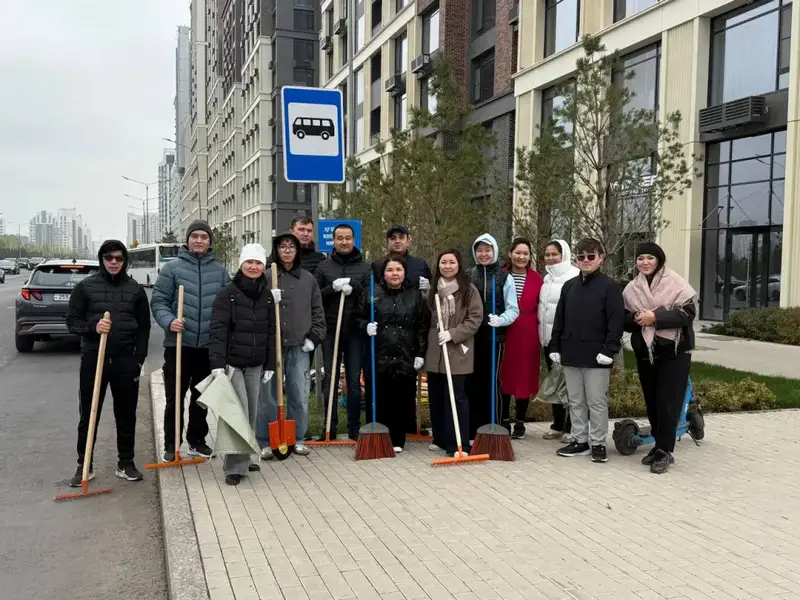 Сотрудники Министерства промышленности и строительства активно участвуют в субботнике в рамках акции «Таза Қазақстан» (7)