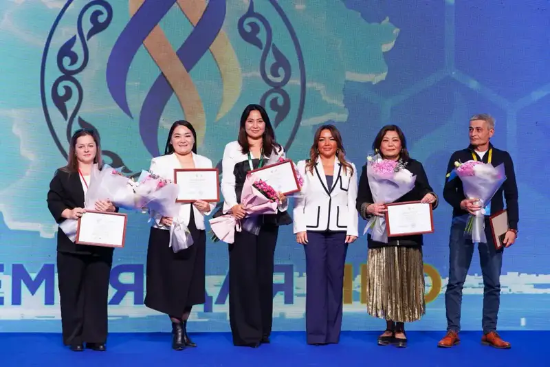 Победители государственной премии НПО и обладатели Почётного звания в благотворительности Казахстана Астане