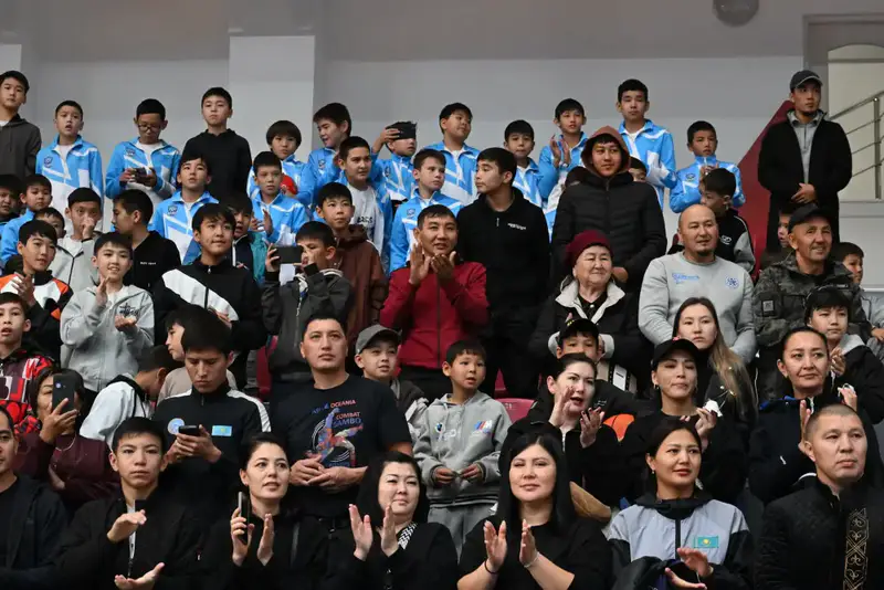 Молодежь Жетісу встретилась с олимпийскими чемпионами (2)
