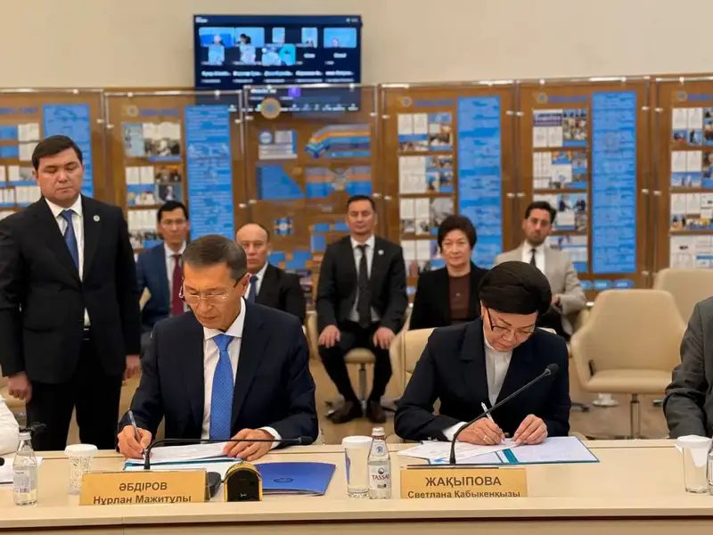 Казахстан подписал Дорожную карту для обеспечения доступности избирательного процесса для людей с инвалидностью Астане