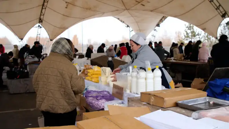 Более 460 тонн продукции представили аграрии Акмолинской области на заключительной ярмарке в Астане (2)