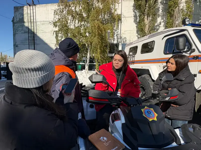 30-летие МЧС: Спасатели проводят дни открытых дверей и пресс-туры (9)