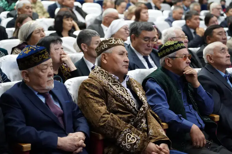 Обсуждение итогов уборочной кампании и социальных вопросов в Атбасарском районе с Акимом области Астане