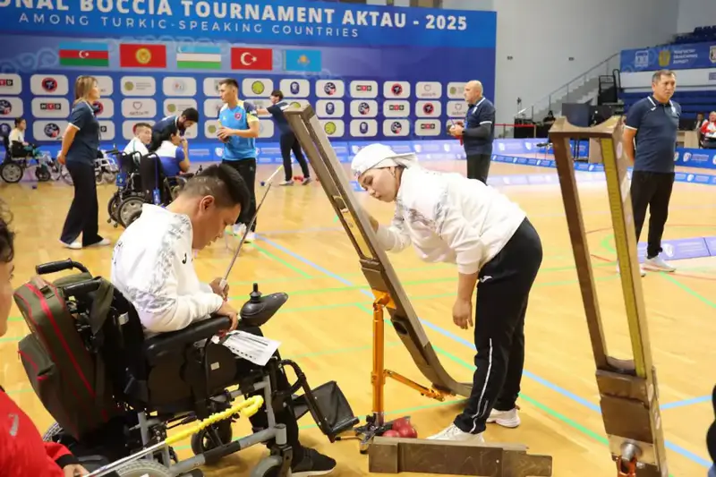 Аким Мангистауской области поддержал участников международного турнира по бочча (9)