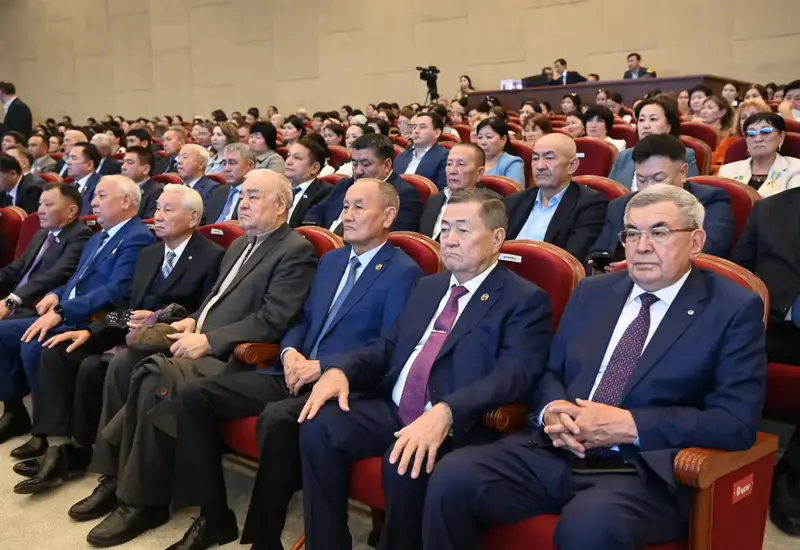 Торжественное мероприятие, посвященное Дню Республики (5)