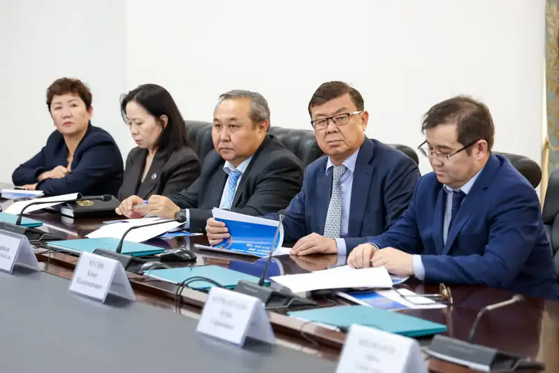 В Высшем Судебном Совете Республики Казахстан состоялось очередное аппаратное совещание (3)