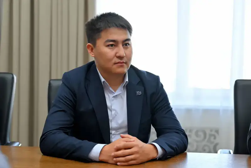 Аким области Абай встретился с депутатами Мажилиса Парламента (8)