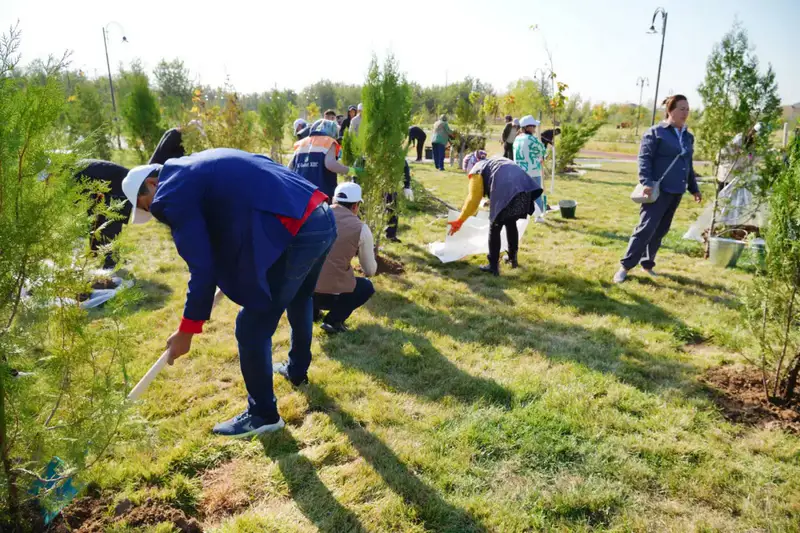 В ТУРКЕСТАНСКОЙ ОБЛАСТИ ПРОШЕЛ МАСШТАБНЫЙ СУББОТНИК В РАМКАХ ПРОГРАММЫ «ТАЗА ҚАЗАҚСТАН» (3)