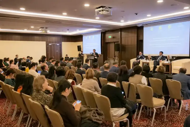 Азамат Амрин: «Наша главная цель - создать благоприятные условия и стимулировать развитие предпринимательства» (10)