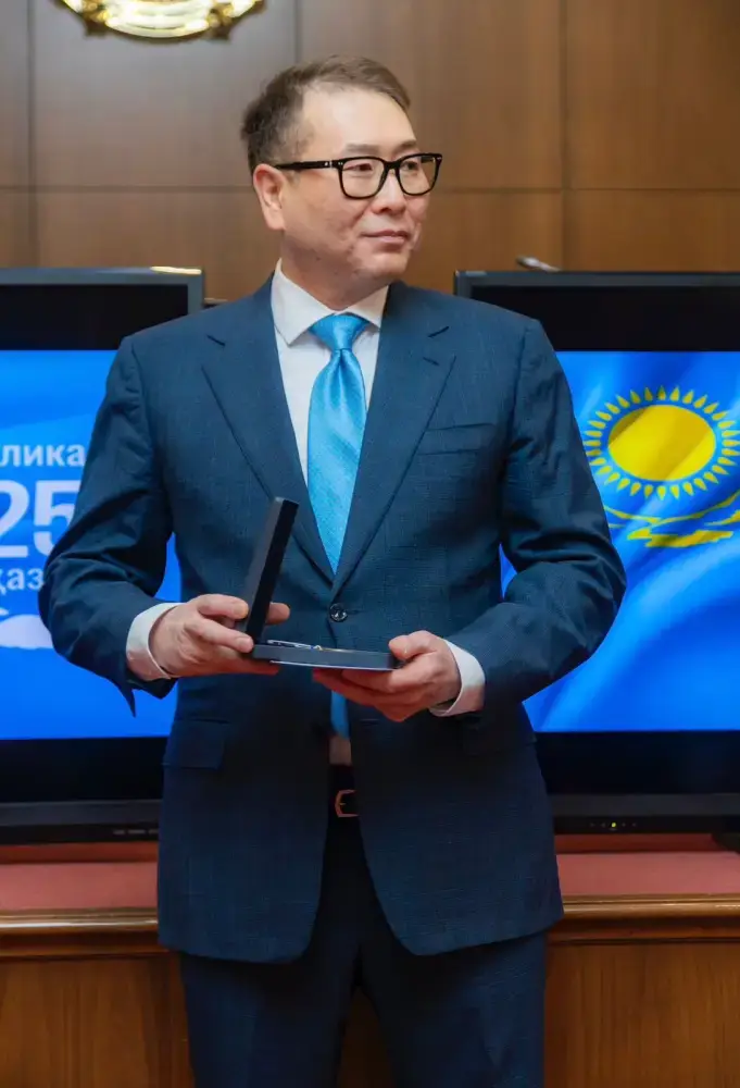 72 торговых героя: награды за заслуги в торговле! Астане