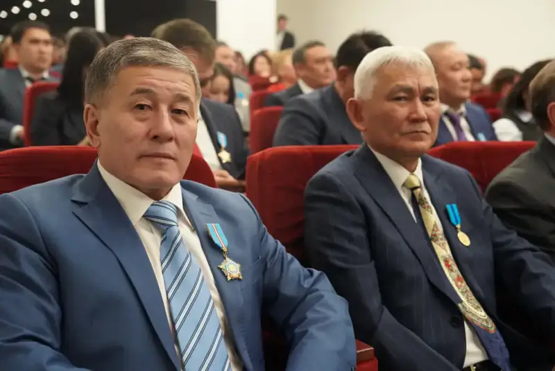 Государственные награды ко Дню Республики получили более 30 сотрудников подведомственных организаций МСХ (4)