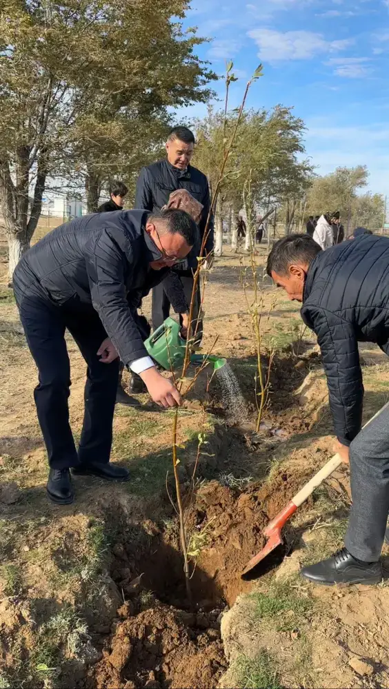 В селе Бодене в рамках акции «Таза Қазақстан» высажено более тысячи саженцев (4)
