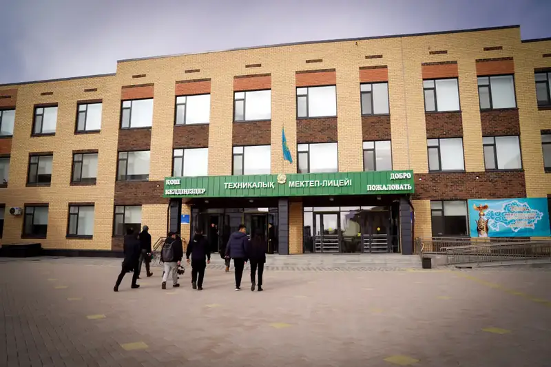 Рабочая поездка министра просвещения Жулдыз Сулейменовой в Акмолинскую область: будут приняты конкретные меры по повышению качества образования в малокомплектных школах (9)