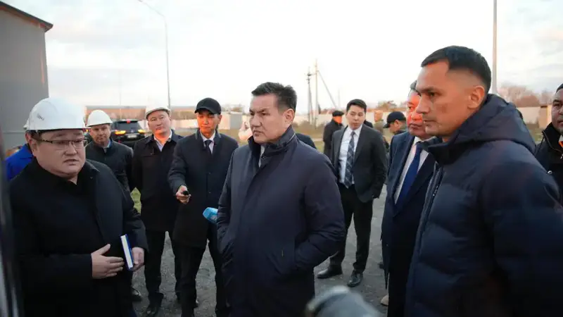 Аким ВКО ознакомился с работой центральной котельной в селе Таврия (7)