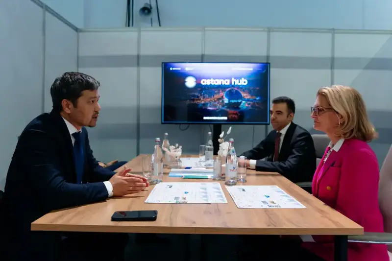 Генеральный секретарь Международного союза электросвязи Дорин Богдан-Мартин посетила Казахстан (4)