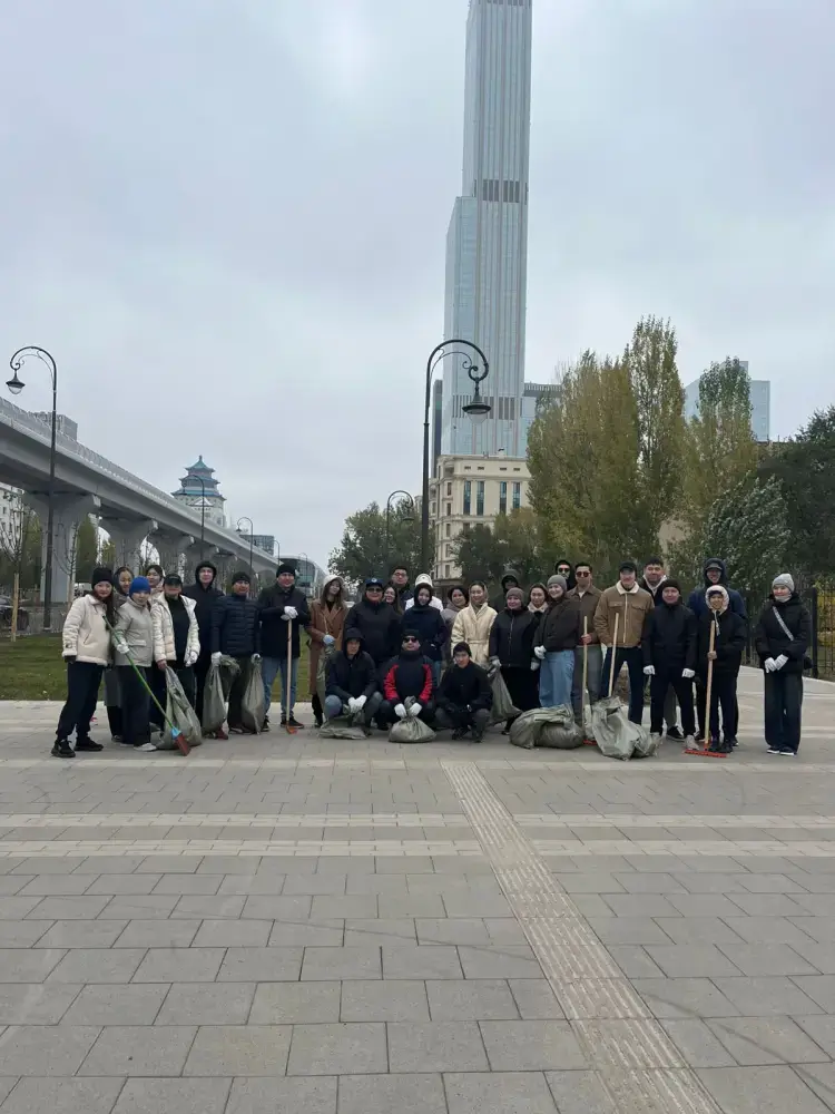 Сотрудники МСХ приняли участие в республиканском субботнике (6)