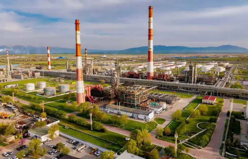 Шымкентский нефтеперерабатывающий завод отмечает 40-летие с новыми планами и спортивным комплексом Астане