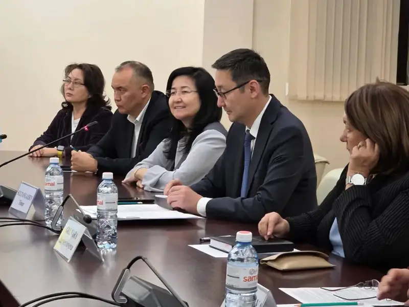 КАЗАХСТАН И ИТАЛЬЯНСКАЯ ЭНЕРГЕТИЧЕСКАЯ КОМПАНИЯ ENI РАСШИРЯЮТ СОТРУДНИЧЕСТВО В СФЕРЕ ЗДРАВООХРАНЕНИЯ (5)