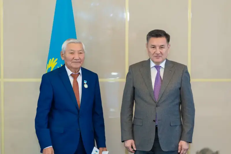 Звезды на небосводе Восточно-Казахстанской области: жители удостоены государственных наград Астане