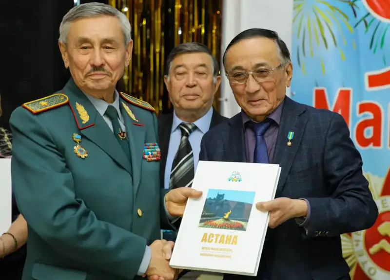 Ветераны передадут книгу «Астана. Поколение победителей» в библиотеки школ (5)