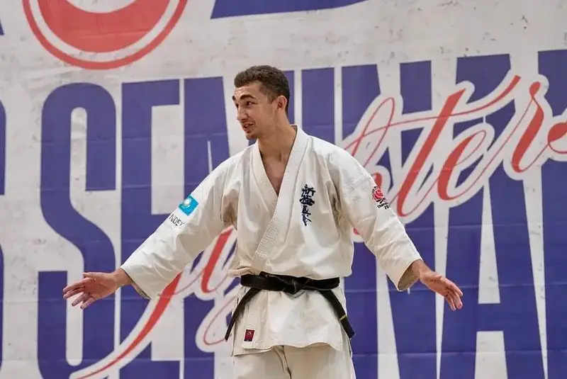 Астанинский каратист Анджей Кинзерский одержал историческую победу на чемпионате Японии (3)