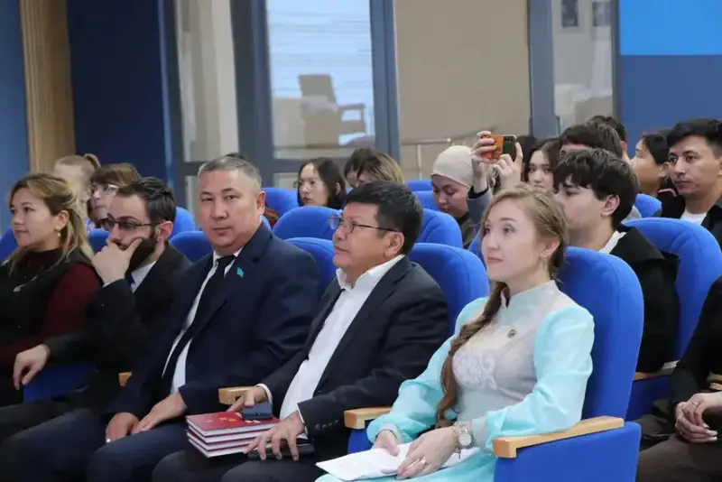 Форум Ассамблеи народа Казахстана 2025 Костанай роль государственного языка межэтническое общение Астане