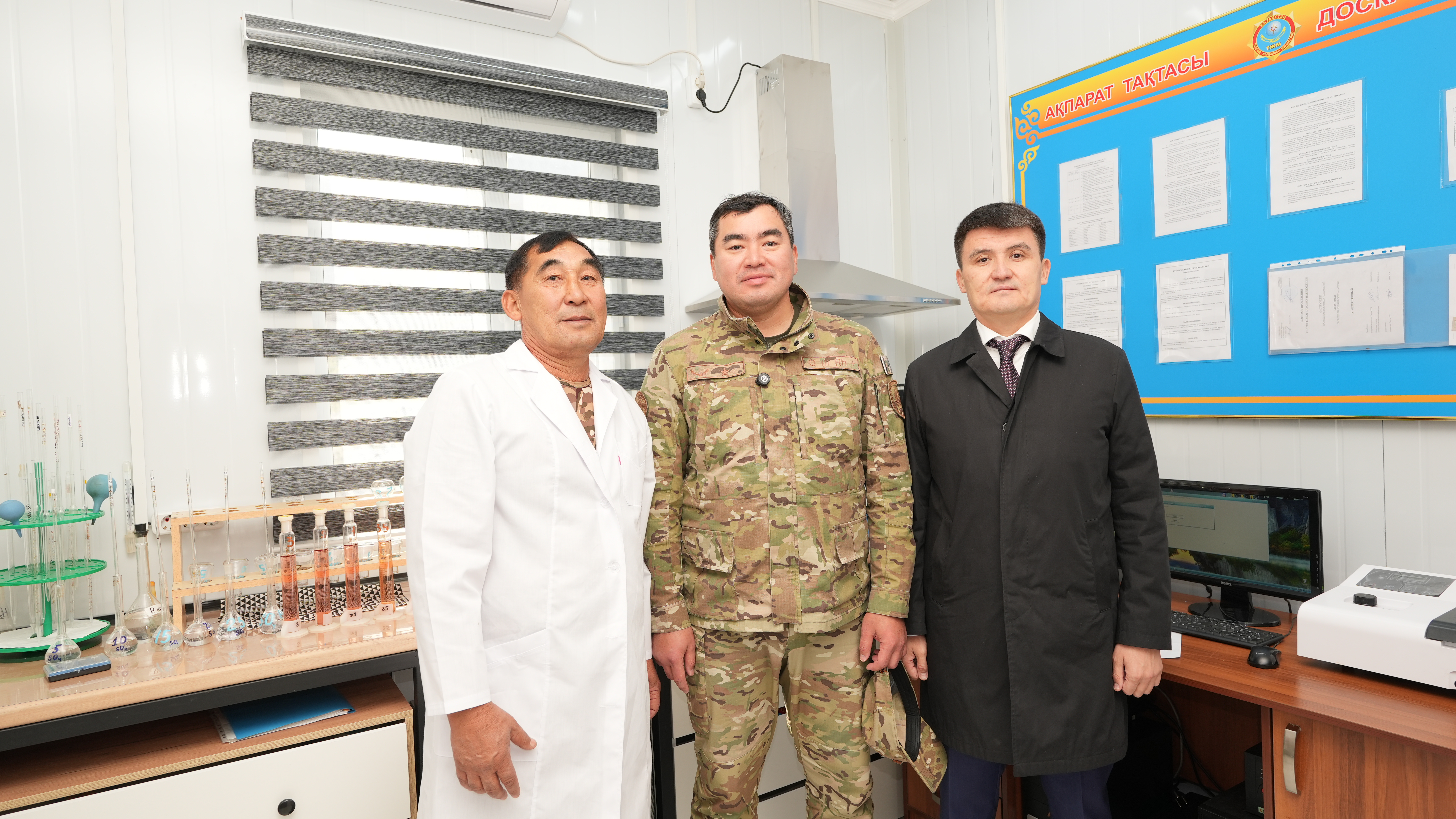 Глава МЧС открыл новое модульное здание сейсмостанции «Известковый» в Алматинской области (5)