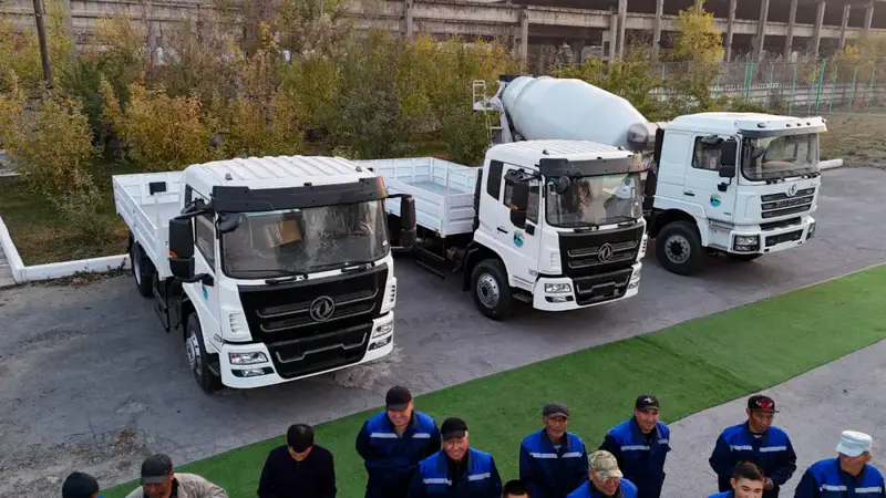 Новую спецтехнику получили водники Алматинской области накануне Дня Республики (6)