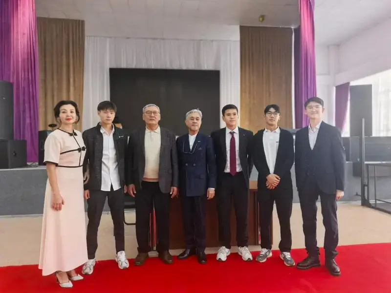 Ветераны культуры и ученые встретились со школьниками в столичной школе №73 Астане