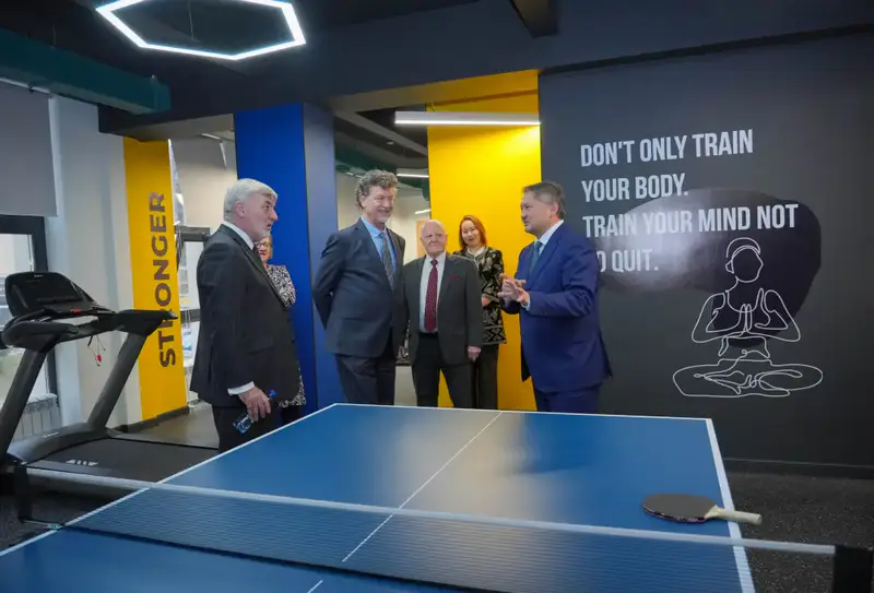 Лорд Алдердайс ознакомился с кампусами Coventry University и Cardiff University в Астане (3)