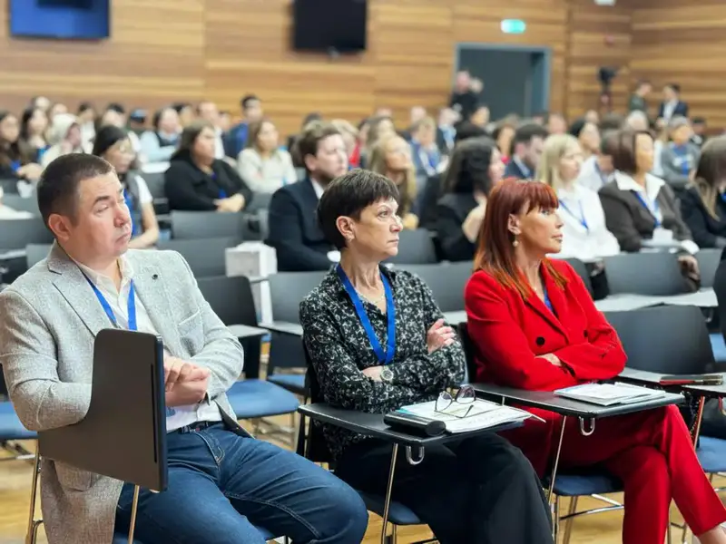В АСТАНЕ ЭКСПЕРТЫ ОБСУЖДАЮТ ИННОВАЦИОННЫЕ ПОДХОДЫ В ЛЕЧЕНИИ ЛЕЙКОЗОВ, ЛИМФОМ И ТРАНСПЛАНТАЦИИ КОСТНОГО МОЗГА (4)