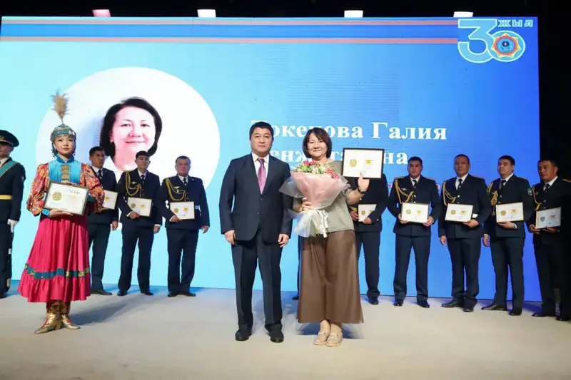 Аким Мангистауской области Нурдәулет Килыбай поздравил спасателей региона с профессиональным праздником (2)