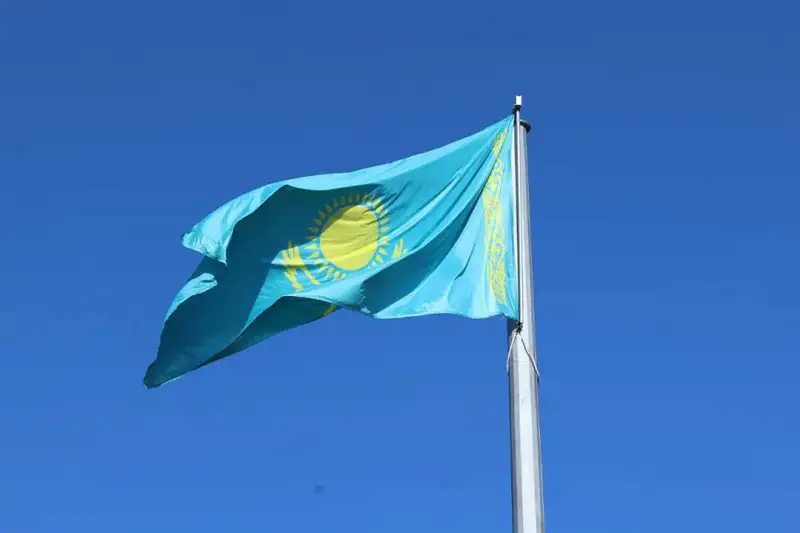 В Рудном состоялась торжественная церемония поднятия Государственного Флага Республики Казахстан в честь Дня Республики (3)