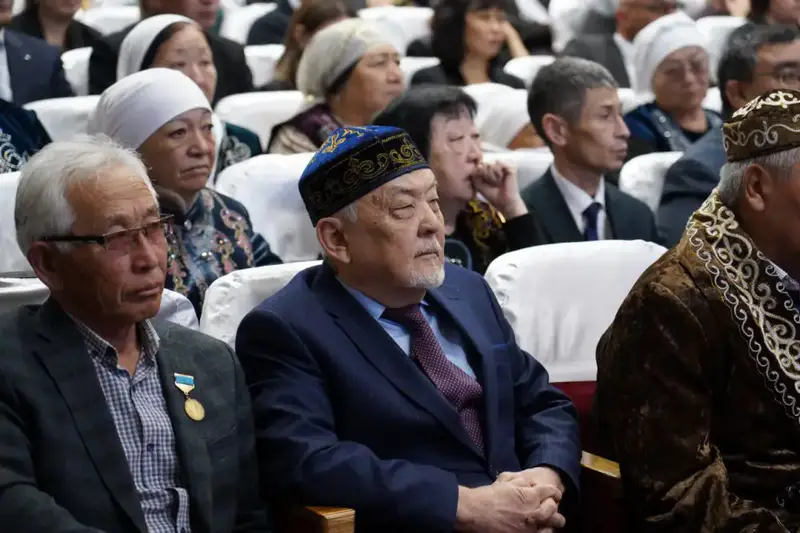 Марат Ахметжанов обсудил с жителями Атбасарского района итоги уборочной кампании и вопросы развития региона (9)