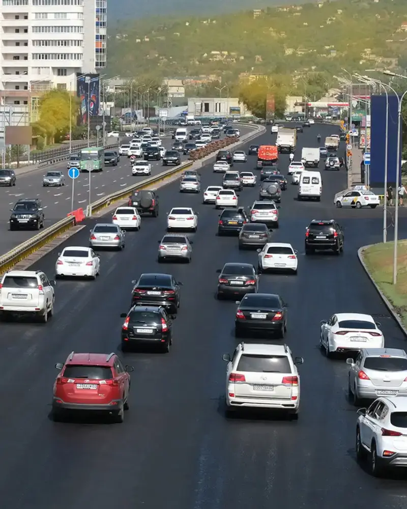 Временные ограничения движения в Алматы в связи с международным мероприятием по вручению санитарного автотранспорта Астане