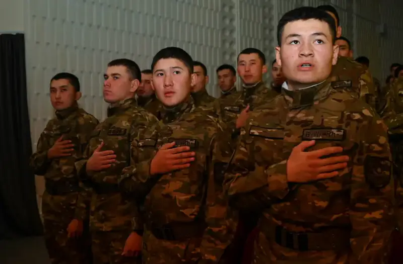 В Астане прошла военно-патриотическая акция «Ел қорғау – нағыз ерлер ісі» (10)