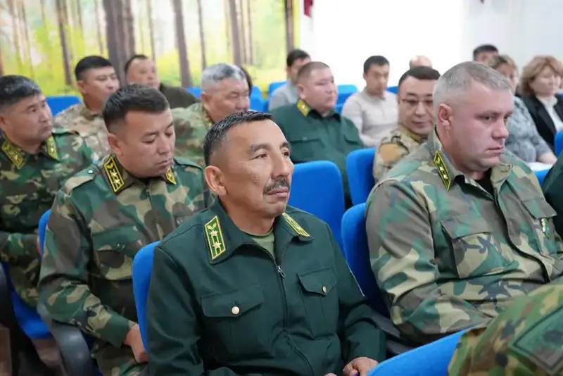 Министр экологии и природных ресурсов РК провёл осмотр состояния лесов в Павлодарской и ознакомился с ходом работ по ликвидации последствий пожаров и в области Абай (7)