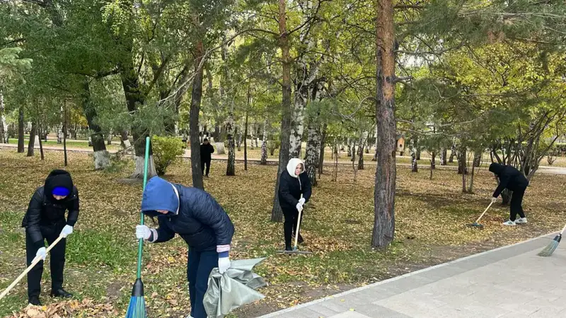 Масштабный общегородской субботник стартовал в Астане (4)
