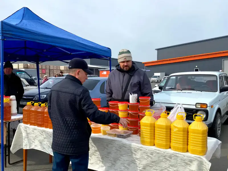 Город Риддер ВКО встречает гостей на ярмарке сельхозпродукции (8)