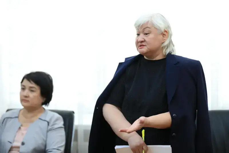 ?? Аким области провел личный прием граждан (6)