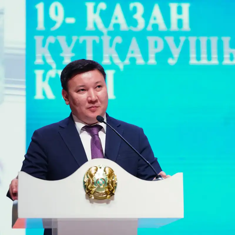 ТУРКЕСТАН: В ЧЕСТЬ 30-ЛЕТИЯ СЛУЖБЫ ПО ЧРЕЗВЫЧАЙНЫМ СИТУАЦИЯМ ЧЕСТВОВАЛИ СПАСАТЕЛЕЙ (2)