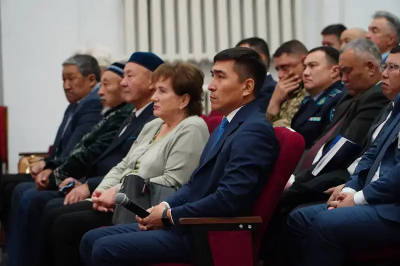 Марат Ахметжанов встретился с жителями Аккольского района (2)