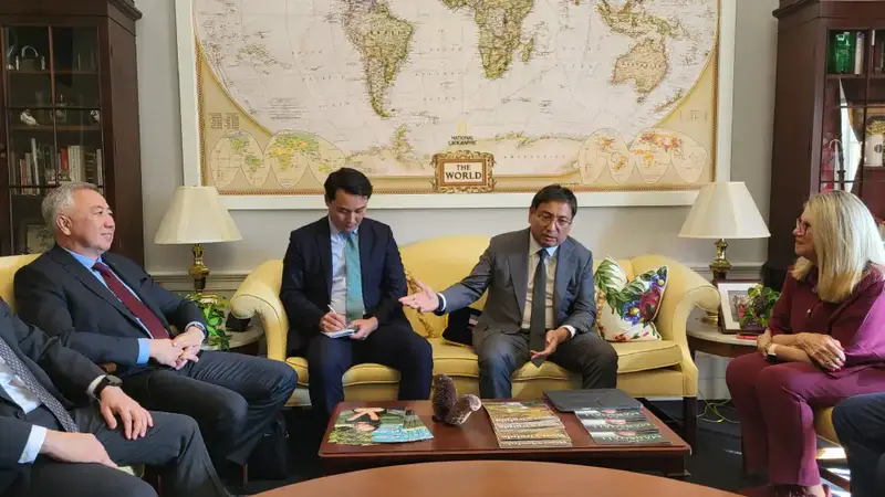 Серик Жумангарин встретился с конгрессменами США (2)