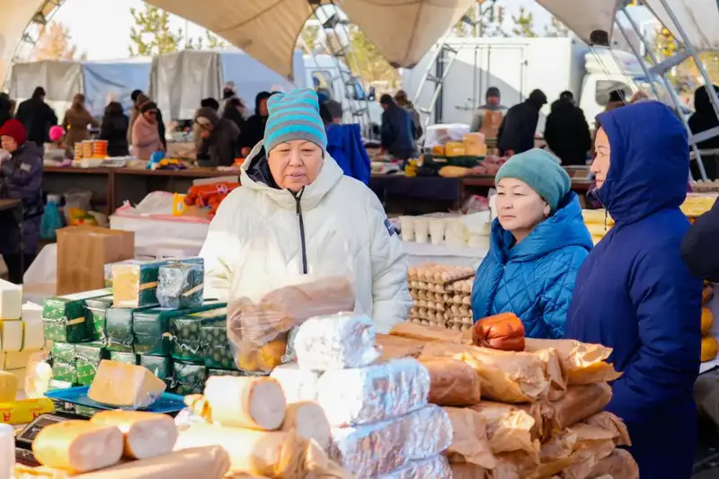 Связь города и села: ярмарка аграриев из Павлодарской и Северо-Казахстанской областей в Астане Астане