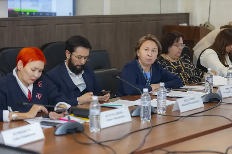 В Министерстве торговли Казахстана обсудили биржевую торговлю и маркировку лекарств Астане